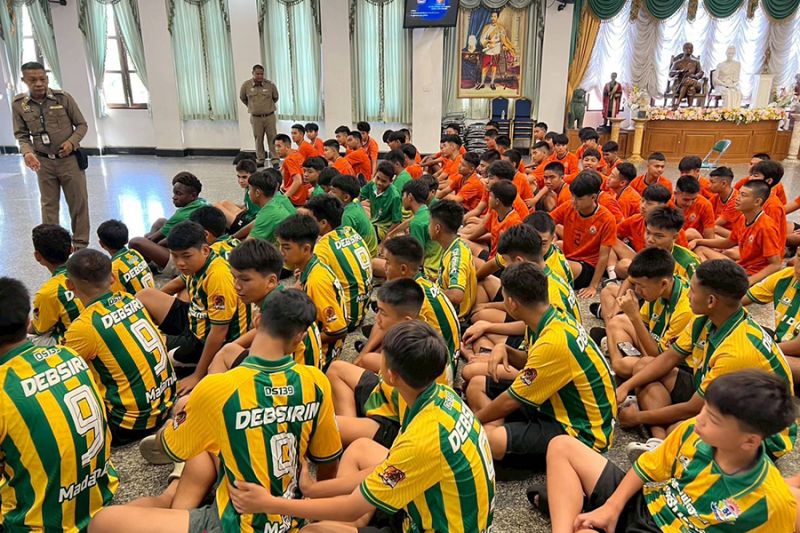 กองกำกับการสวัสดิภาพเด็กและสตรี มาให้ความรู้เกี่ยวกับภัยของยาเสพติดและภัยในรูปแบบของสื่อออนไลน์ในแบบต่างๆ