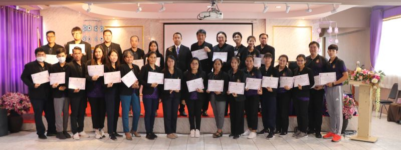 ผอ.สพม.กท ๑ ประธานในพิธีเปิด  และบรรยายพิเศษการอบรมกิจกรรมการพัฒนาการจัดการเรียนรู้เชิงรุก (Active Learning)