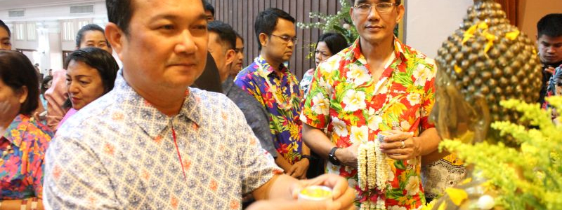 ร่วมงาน "ประเพณีสงกรานต์ ศึกษาธิการสืบสานวัฒนธรรมไทย"