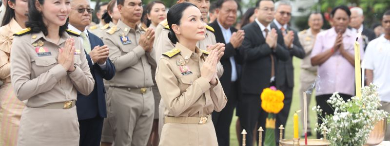 ร่วมต้อนรับรัฐมนตรีว่าการกระทรวงศึกษาธิการ / ร่วมพิธีเปิดสนามฟุตซอล / ร่วมประชุมผู้อำนวยการเขตตรวจราชการฯ