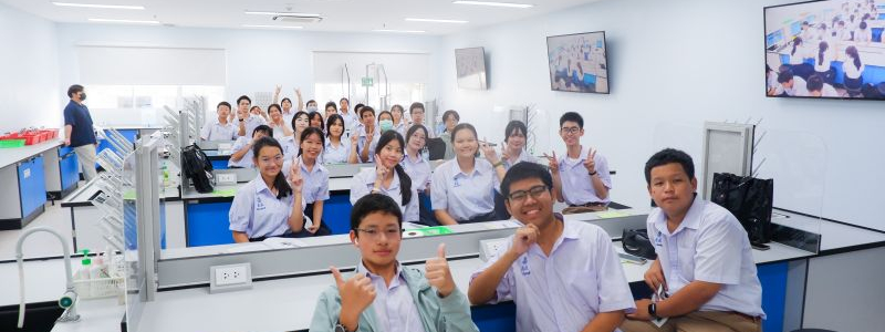 โครงการห้องเรียนพิเศษ โรงเรียนสามเสนวิทยาลัย จัดกิจกรรมปฎิบัติการชีววิทยาเบื้องต้น ห้องเรียน ESMTE&DPSTE สำหรับนักเรียนระดับชั้นมัธยมศึกษาปีที่ 4/5 และ 4/17  ณ คณะวิทยาศาสตร์ มหาวิทยาลัยศรีนครินทรวิโรฒ ในวันเสาร์ที่ 2 สิงหาคม 2568